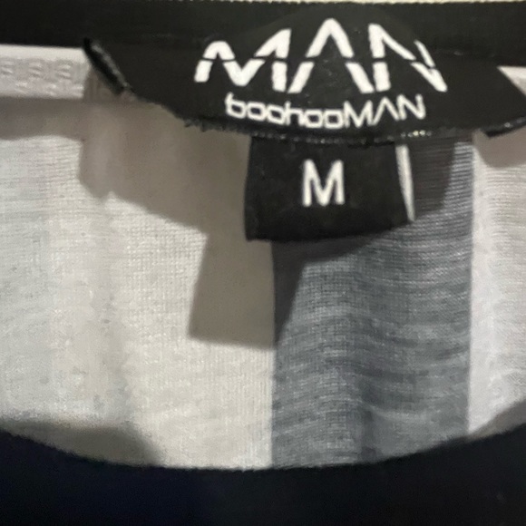 Boohoo Man monochrome white grey black stripe embroidery man t-shirt size Medium - Picture 6 of 7